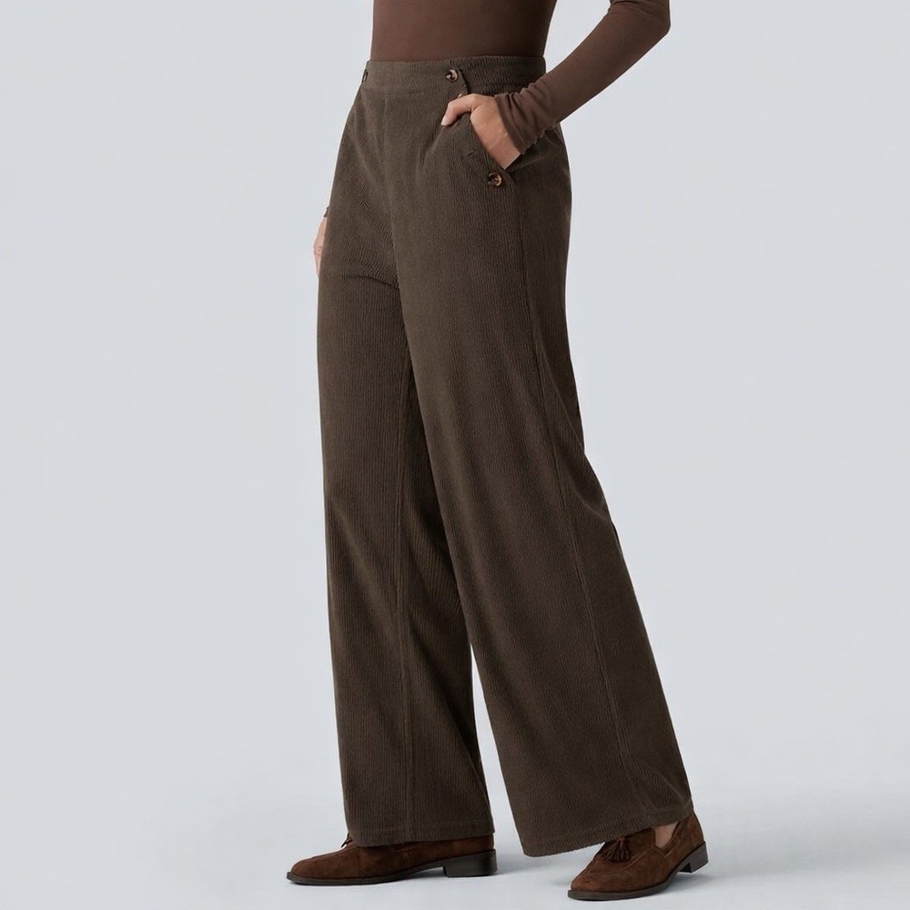 NWT Halara High Waisted Straight Leg Corduroy Casual Pants Womens Small Brown
